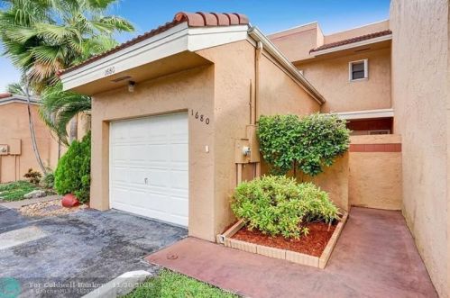 1680 120th Ave, Hollywood, FL 33026-2550