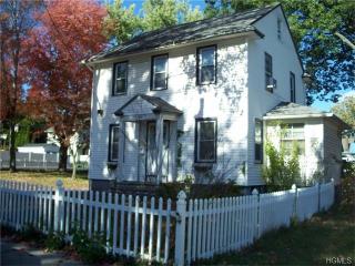 106 Lake Ave, Middletown, NY 10940-5911
