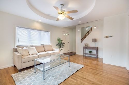 14 Fowle St, Woburn MA  01801-5102 exterior