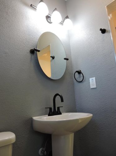 6577 Melrose Dr, North Highlands CA  95660-4378 exterior