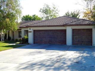 2337 Hopi Cir, Bishop, CA 93514-8017