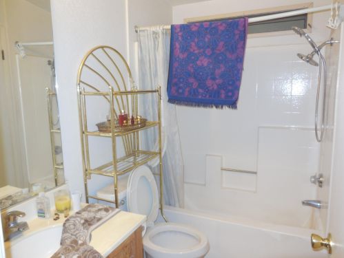 69420 Poolside Dr, Desert Hot Springs CA  92241-8714 exterior