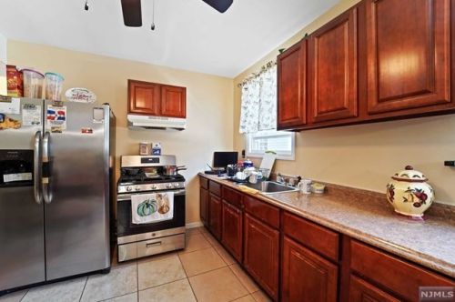 51 Munn Ave, Newark NJ  07106-1410 exterior