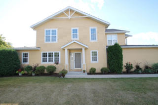 1617 Lindsay Way, Waukesha, WI 53186-0303