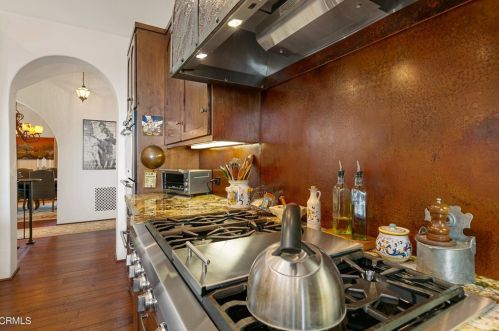 5320 Ivafern Ln, La Canada CA  91011-2811 exterior