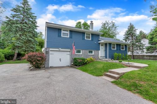 1060 Trooper Rd, Norristown, PA 19403-3637