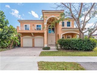 16658 81st Ter, Miami, FL 33193-5756