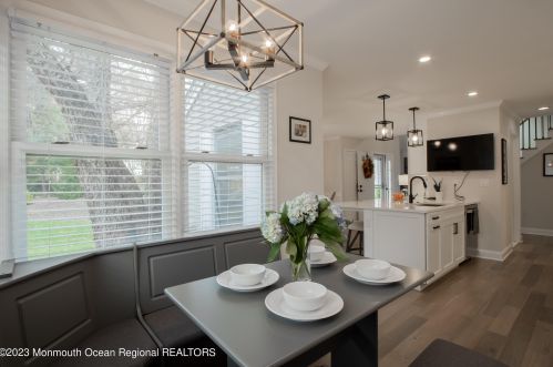 14 Eastborne Dr, Little Silver NJ  07739-1235 exterior