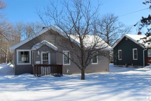 818 Minneapolis Ave, Duluth MN  55803-1824 exterior