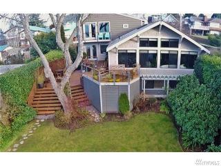6762 38 Ave, Seattle WA  98115-7438 exterior