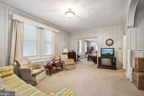 1511 Crittenden St, Washington, DC 20011-4340