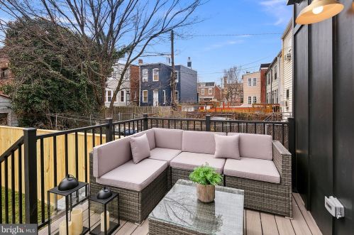 1613 Capitol St, Washington DC  20003-1620 exterior