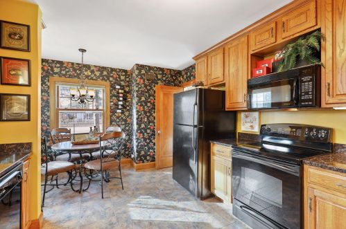 4235 Washburn Ave, Minneapolis MN 55412-1532 exterior