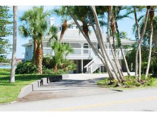319 Bayview Pkwy, Nokomis, FL 34275-3911