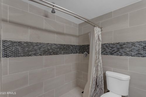 43 Elwood St, Phoenix AZ  85040-1025 exterior