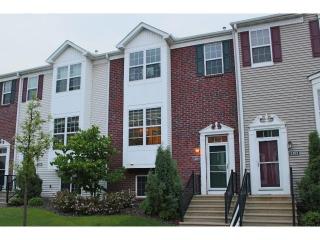 5204 Scott Ln, Minneapolis, MN 55422-2064