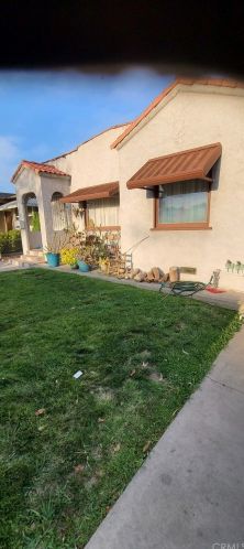 5878 John Ave, Long Beach, CA 90805-4306