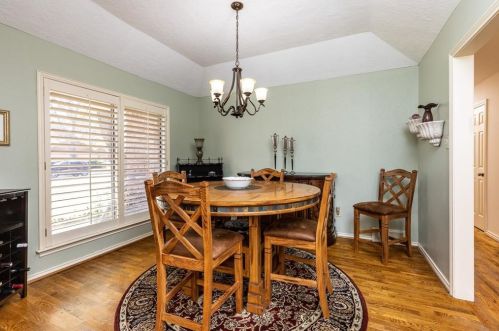 100 Bent Tree Ct, Irving TX 75061-4470 exterior