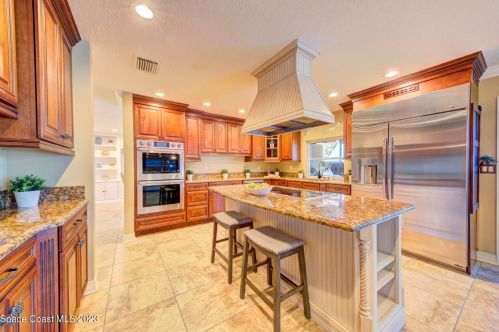 2442 Newfound Harbor Dr, Merritt Island FL  32952-2870 exterior