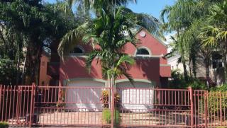 3072 Center St, Miami, FL 33133-8604