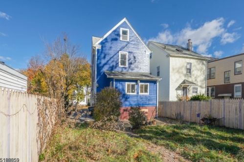 21 Ruth St, Irvington NJ  07111-2526 exterior
