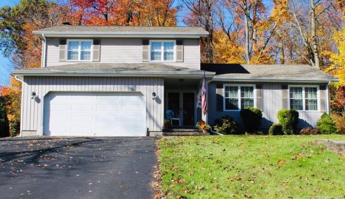 26 Ridge Rd, Southington CT  06489-2437 exterior