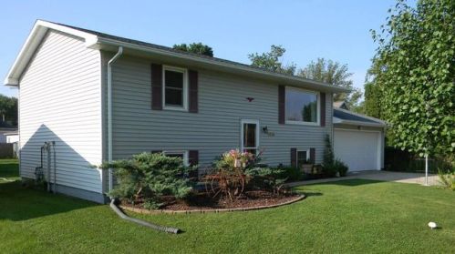 1034 Ainsworth St, Shady Grove, IA 50648-1036