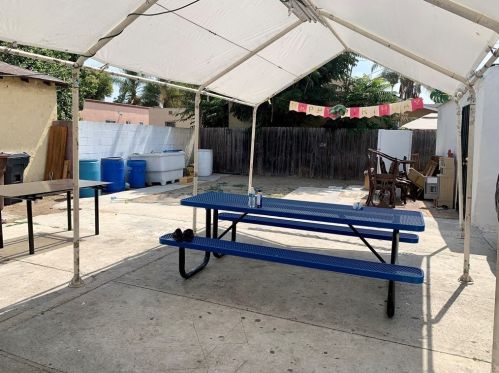 1114 Rose Ave, Compton CA  90221-2617 exterior