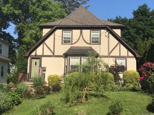 77 Pleasant Ave, White Plains, NY 10605-2511
