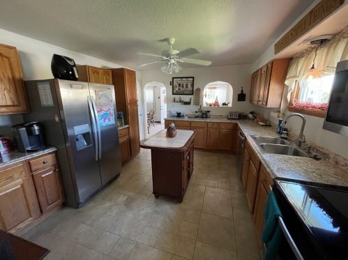 410 Egbert St, Franklin PA  16323-2902 exterior