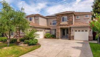 2544 Granada Ave, Fresno, CA 93720-4612