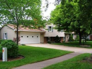 725 Salem Dr, Mitiwanga, OH 44839-1436