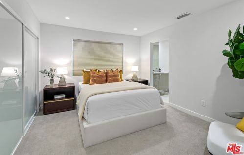 3423 Scadlock Ln, Van Nuys CA  91403-4915 exterior