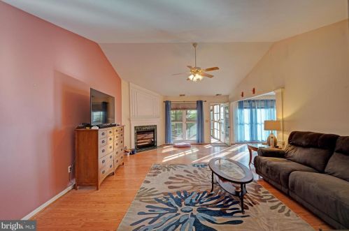 102 Falmouth Way, Dover DE  19904-5390 exterior