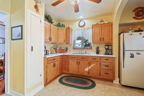 2611 West St, Two Rivers, WI 54241-2047