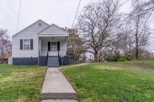 1005 Mccormick St, Greensboro, NC 27403-2929