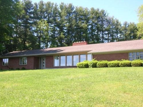 393 Panorama Dr, Thomas Bridge, VA 24354-4528