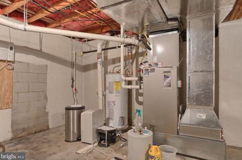 397 Kunkel Ave, Hummelstown PA  17036-9337 exterior