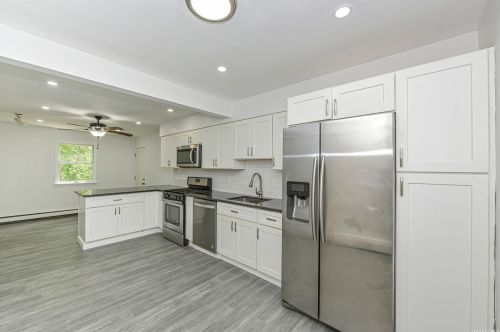 23 Cedar St, Central Islip NY  11722-4139 exterior