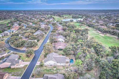 500 Dove Holw Trl, Georgetown TX 78633-5066 exterior