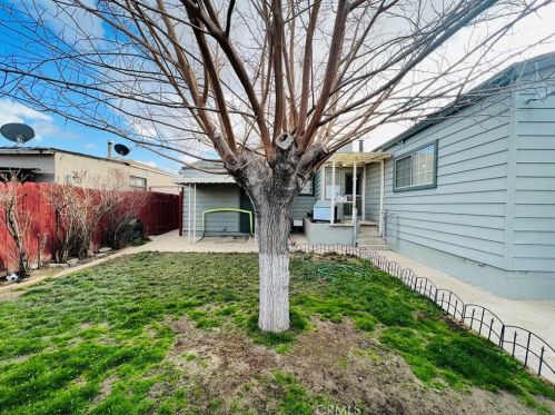 16842 Tracy St, Victorville CA  92395-3722 exterior