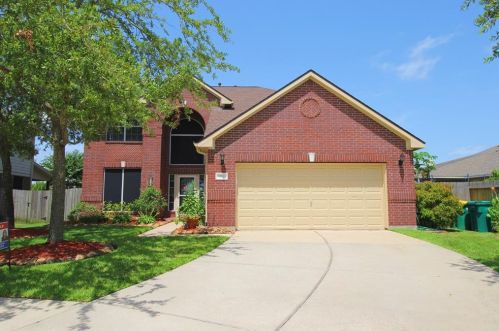 810 Junewood Way, Taylor Lake Village, TX 77586-3952