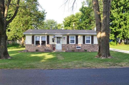 259 Church St, Camden, IN 46917-9165
