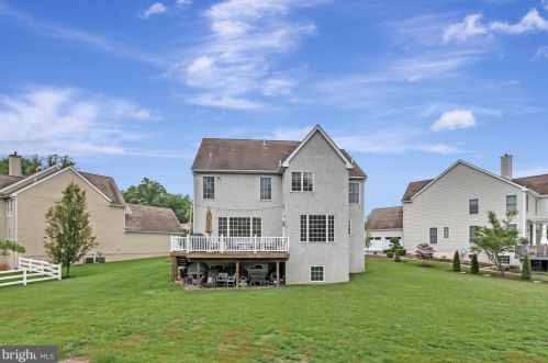 23 Hampshire Ct, Wilmington DE  19807-2535 exterior