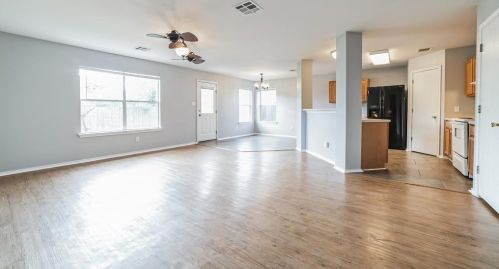 904 Meadow Ridge Loop, Georgetown TX  78626-6368 exterior