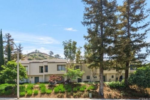 245 Singingwood St, Orange, CA 92869-5722