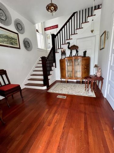 916 Ball St, Galveston, TX 77550-5138