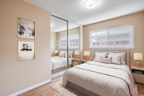 1587 Nuthatch Ln, Sunnyvale CA  94087-4939 exterior