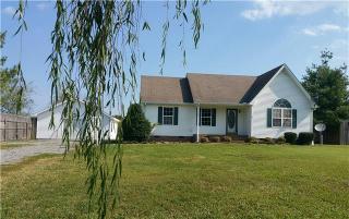 599 Lear Rd, Portland, TN 37148-4454