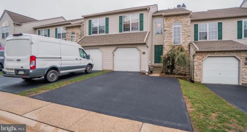 5 Essex Ct, Norristown, PA 19403-1065